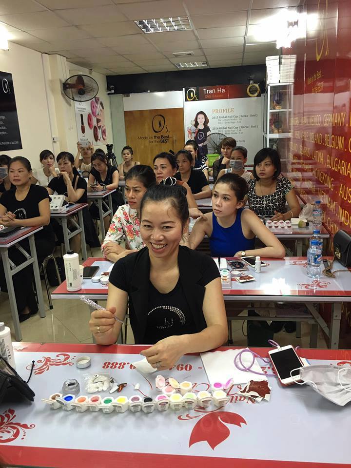 học làm nail ở Hà Nội