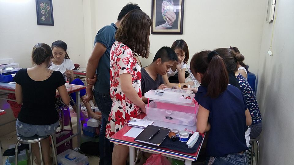 Chia sẻ địa chỉ học nail giá rẻ ở Hà Nội