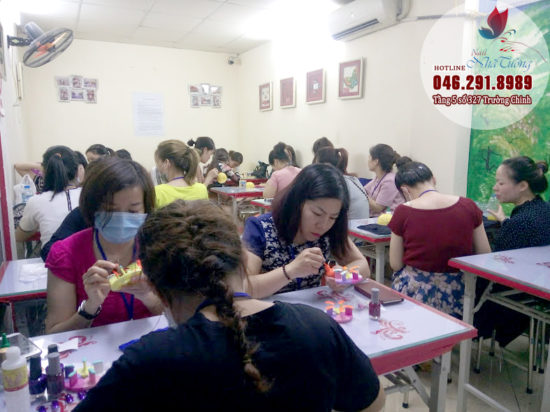 Dạy nail cấp tốc , khóa dạy nail chuyên nghiệp ở Hà Nội