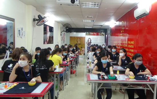 Học nail ở đâu tốt tại Hà Nội , địa chỉ dạy nail uy tín